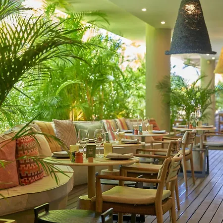 Ξενοδοχείο με διαμερίσματα Eden Mar - Portobay 4*