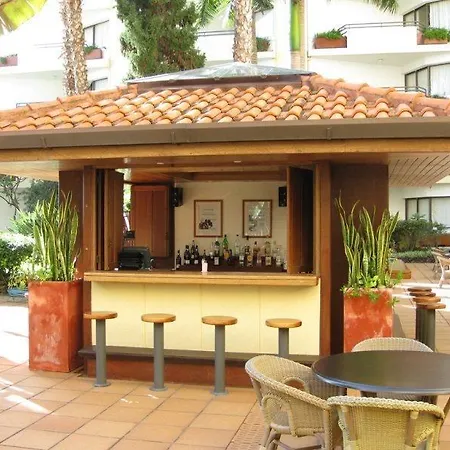 Ξενοδοχείο με διαμερίσματα Eden Mar - Portobay