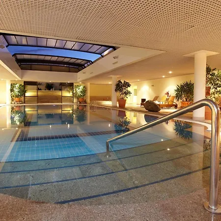 Ξενοδοχείο με διαμερίσματα Eden Mar - Portobay 4*